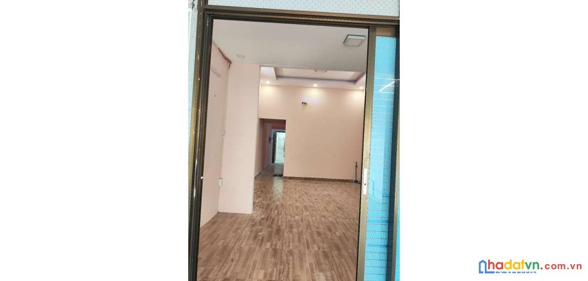 Cho thuê nhà đường số ngay lâm văn bền,quận 7 dt 4,1x23m