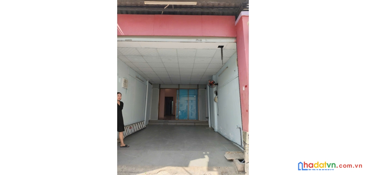 Cho thuê nhà cấp 4 đường số ngay lâm văn bền q7 dt 10x20m