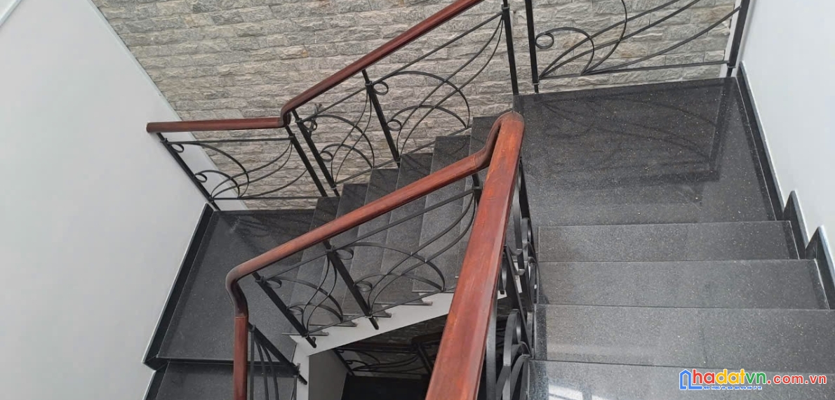Bán nhà quận 7 khu nam long trần trọng cung dt 8x24m, 2 lầu giá 27 tỷ
