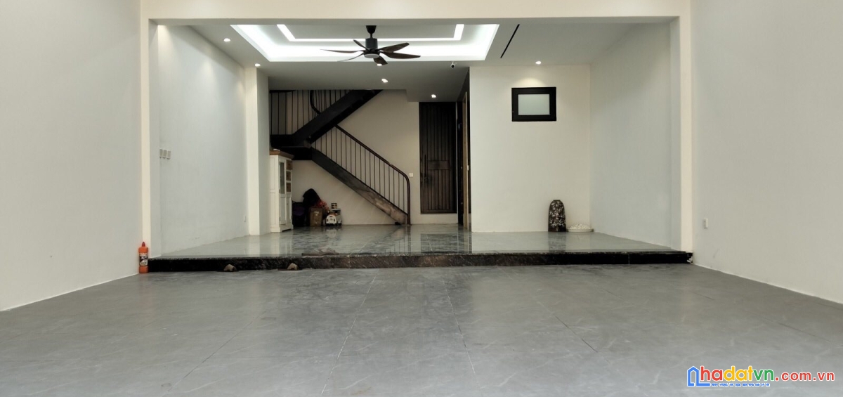 Bán nhà phố yên lạc, hai bà trưng 83m, 7 tầng