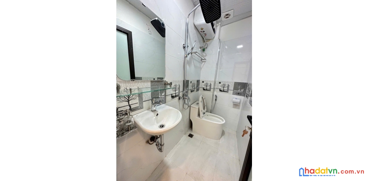 Nhà đẹp , view thoáng gần đh thăng long , 42 m2 x 5 tầng, mặt tiền 4,5m ,7,42 tỷ