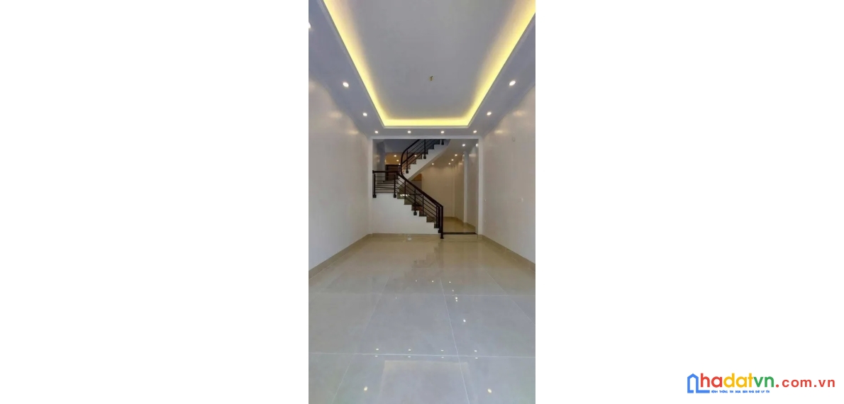 Bán nhà 40m2 ngọc hồi, mặt tiền 4m, ô tô tránh đỗ, giá 9.2 tỷ