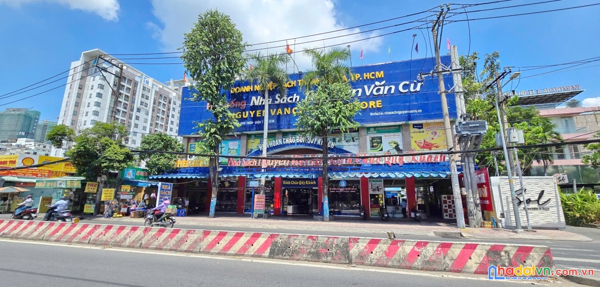 Mặt bằng kinh doanh 30x50 sàn hơn 2000m² 516 huỳnh tấn phát q7