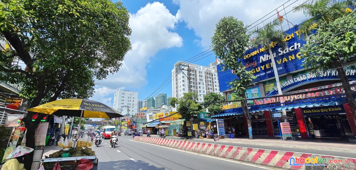 Mặt bằng kinh doanh 30x50 sàn hơn 2000m² 516 huỳnh tấn phát q7