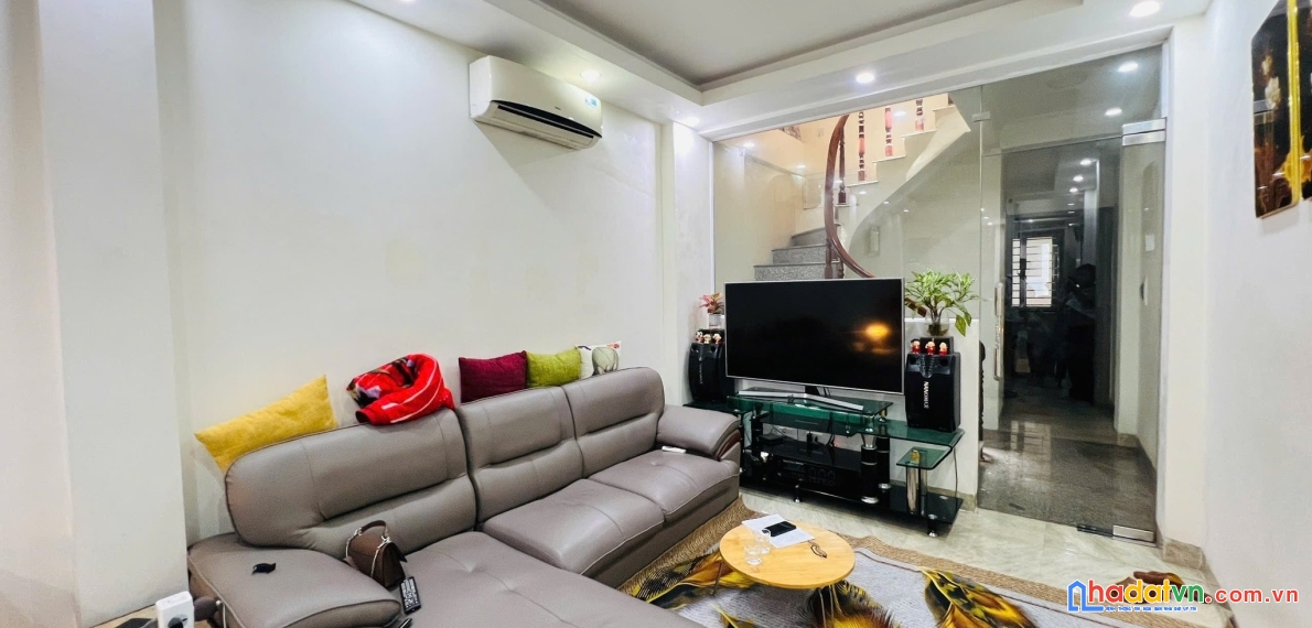 Nhà phố hoàng ngân - oto qua nhà- kinh doanh - phân khúc cực hiếm