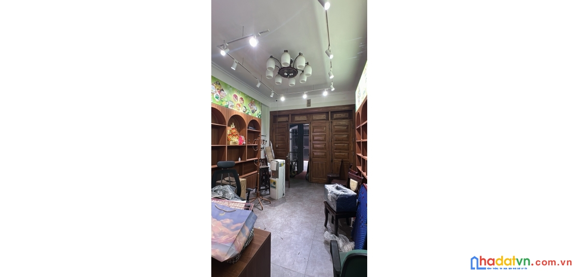 Nhà hoàng ngân - oto ngủ trong nhà - sát phố - ngõ thông kinh doanh - 2 mặt thoáng