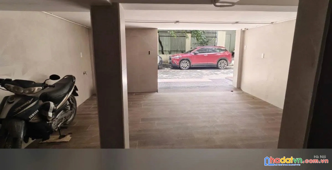 Bán nhà mặt phố nguyễn công hoan. ba đình. thang máy. lô góc. ô tô. dt 72m2. giá 36,3 tỷ.