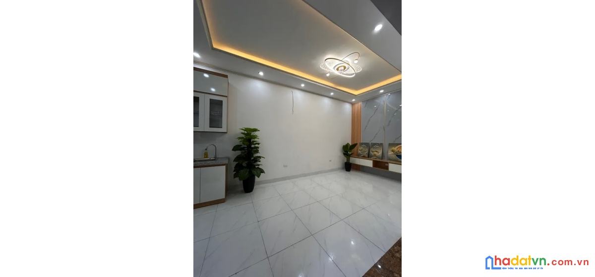 Bán nhà văn chương. đống đa. lô góc. dt 28m2. mt 3,6m. 5 tầng. giá 6,9 tỷ.
