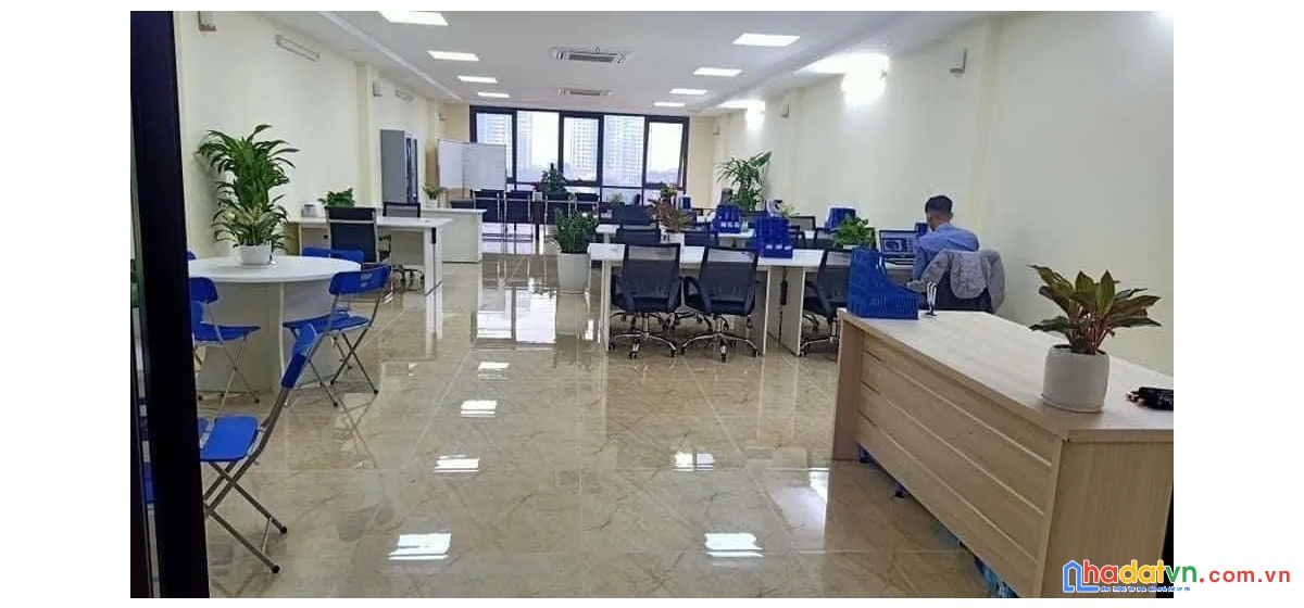 Bán nhà mặt phố trần vỹ. cầu giấy. thang máy. ô tô. vỉa hè. dt 136m2. mt 6,5m. giá 88,5 tỷ.