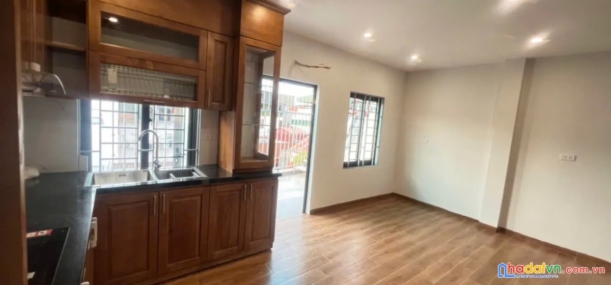 Bán nhà linh quang. đống đa. lô góc. 6 tầng thang máy. dt 45m2. mt 6m. giá 8,56 tỷ.