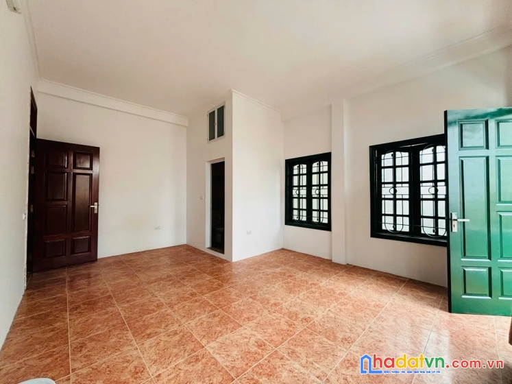Bán nhà thụy khuê. tây hồ. lô góc. dt 60m2. mt 6m. 5 tầng. giá 11,8 tỷ.
