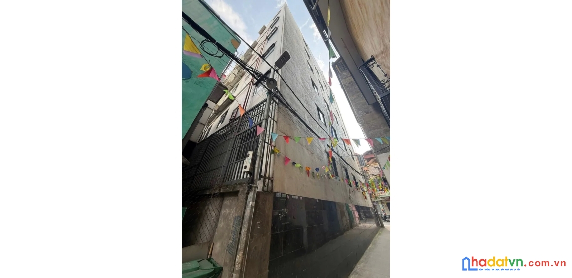 Bán nhà mặt phố phú diễn. cầu giấy. thang máy. ô tô. dt 178m2. mt 10m. giá 61,5 tỷ.