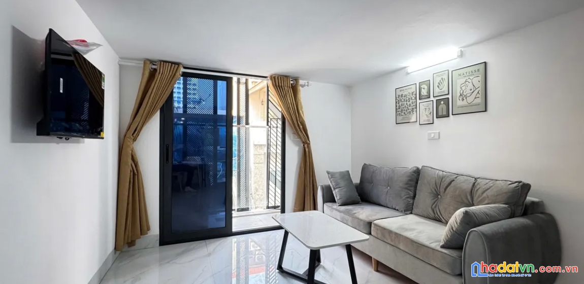 Bán nhà mặt phố đường 800a. cầu giấy. thang máy. ô tô. dt 217m2. mt 9,7m. giá 95,5 tỷ.