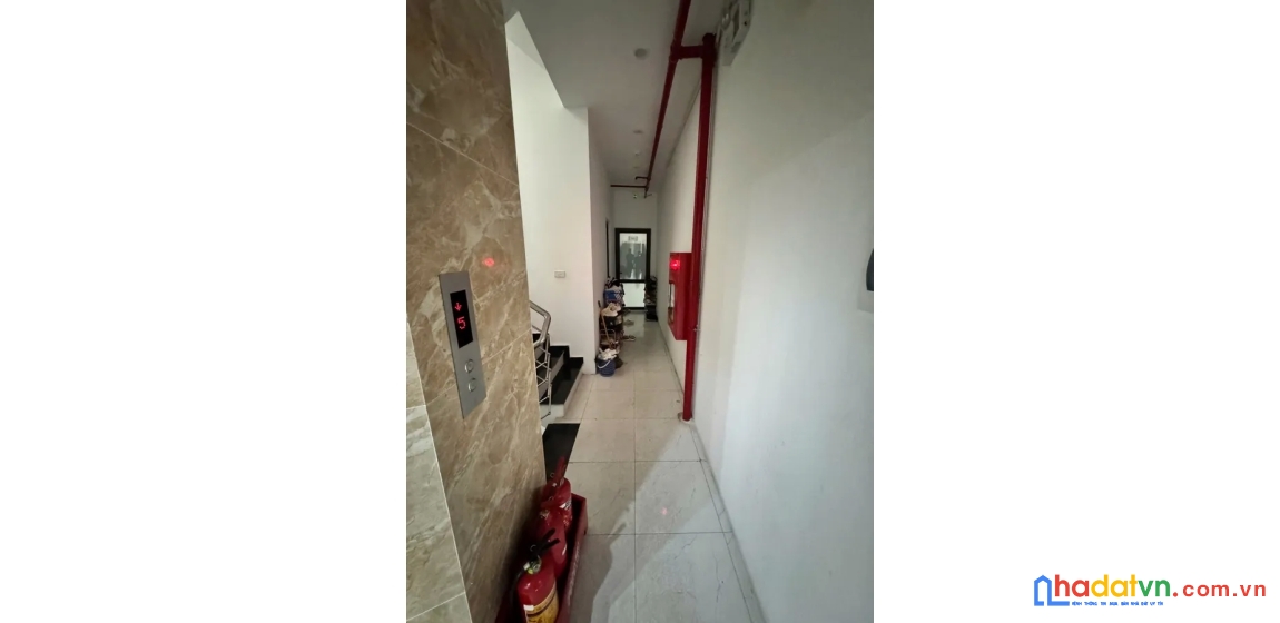 Bán nhà định công thượng. hoàng mai. thang máy. lô góc. ô tô. dt 140m2. giá 31.8 tỷ.