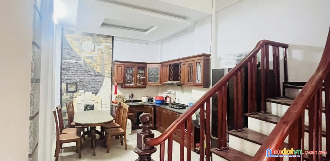 Nhà yên hòa - phân lô 3 gác tránh- 2 nhà ra phố - ngõ thông kinh doanh