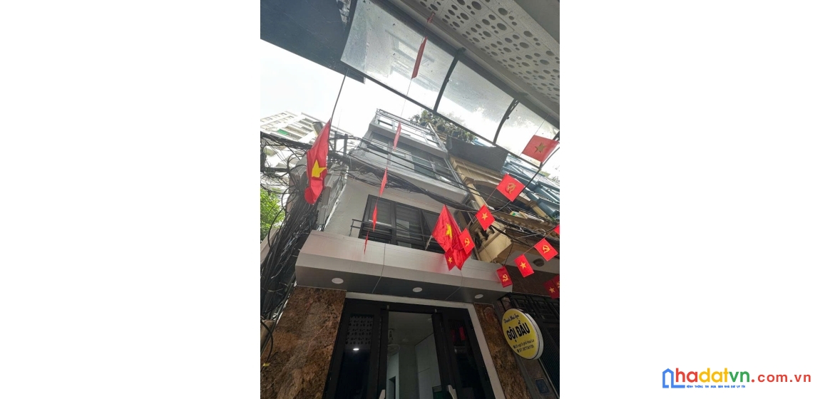 Nhà đẹp phố vũ tông phan –lô góc- ngõ thông- kinh doanh nhỏ– nhỉnh 8 tỷ