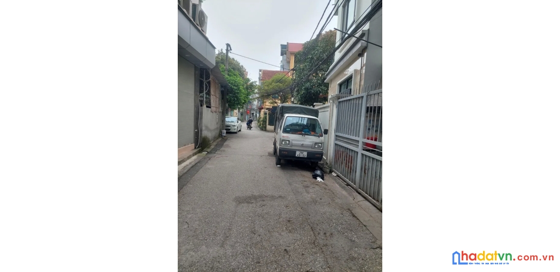 Bán đất thạch bàn. long biên. ô tô tránh. kinh doanh. dt 147m2. mt 5.1m. giá 17.8 tỷ.