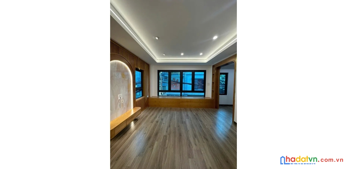 Bán nhà vũ tông phan. thanh xuân. 8 tầng thang máy. lô góc. ô tô. dt 45m2. mt 7m. giá 18.5 tỷ. 