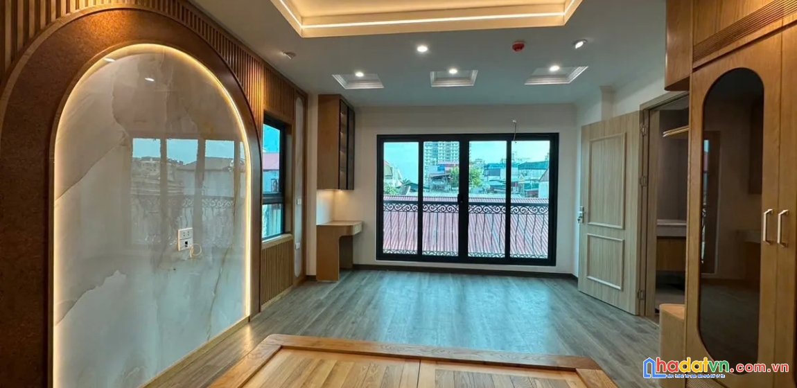 Bán nhà vũ tông phan. thanh xuân. 8 tầng thang máy. lô góc. ô tô. dt 45m2. mt 7m. giá 18.5 tỷ. 