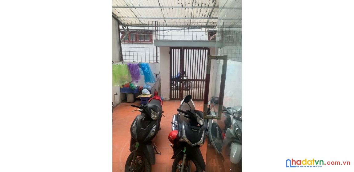 Bán nhà nguyễn lương bằng. đống đa. dt 64m2. mt 3,8m. 4 tầng. giá 12,7 tỷ.
