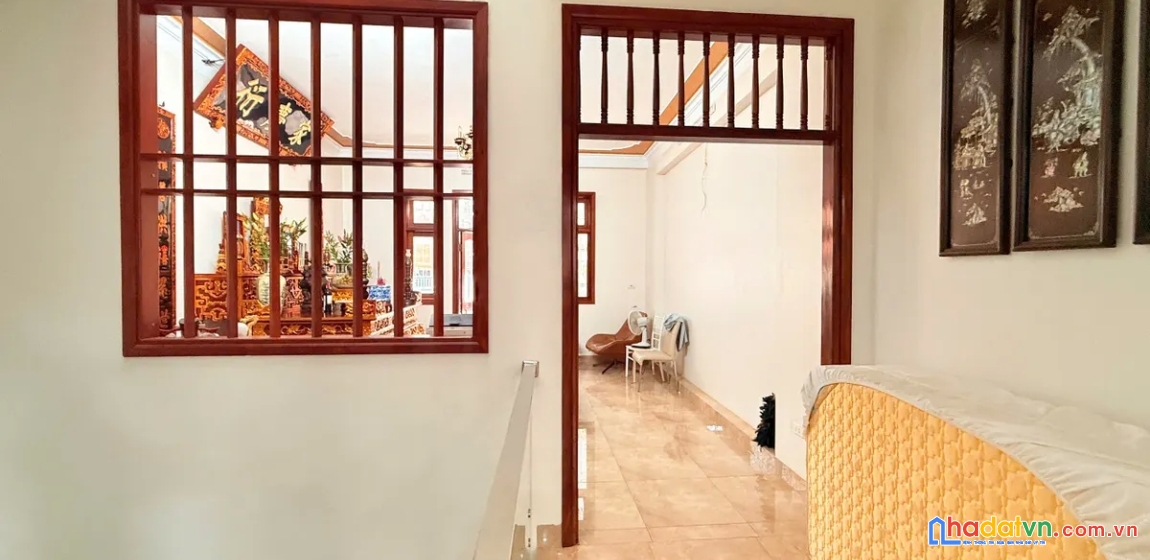 Bán nhà trần quốc hoàn. cầu giấy. 5 tầng thang máy. ô tô. dt 100m2. mt 5,6m. giá 29,3 tỷ.