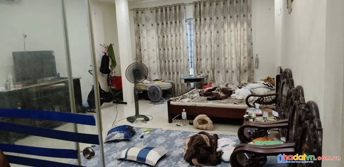 Bán nhà thái hà. đống đa. lô góc. ô tô. dt 72m2. mt 4,5m. 5 tầng. giá 18,1 tỷ.