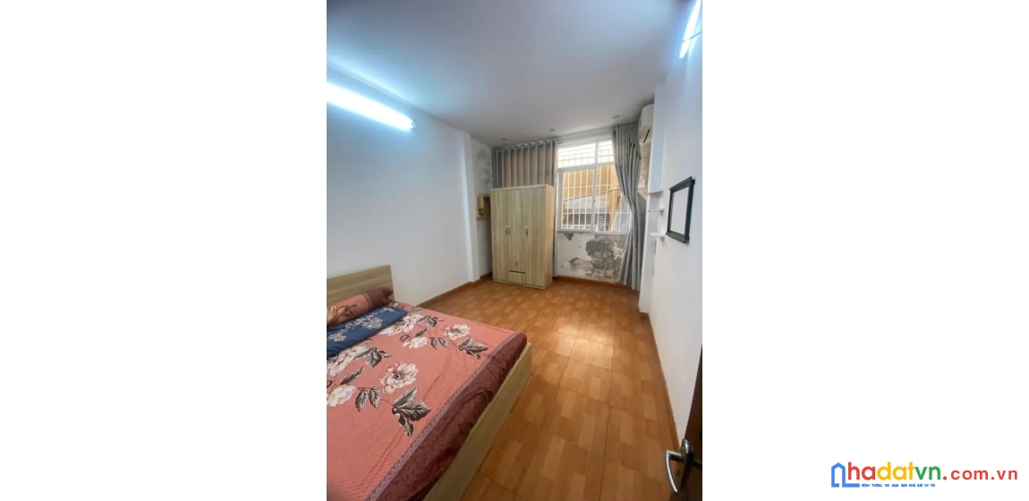 Bán nhà trịnh hoài đức. đống đa. ô tô. dt 36m2. mt 3,4m. 3 tầng. giá 12,5 tỷ.
