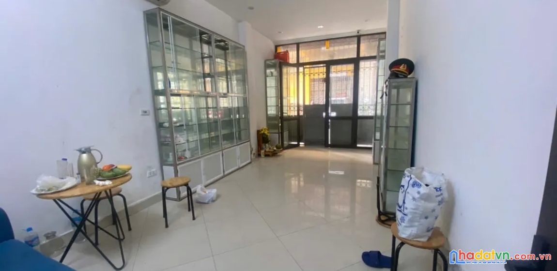 Bán nhà trịnh hoài đức. đống đa. ô tô. dt 36m2. mt 3,4m. 3 tầng. giá 12,5 tỷ.