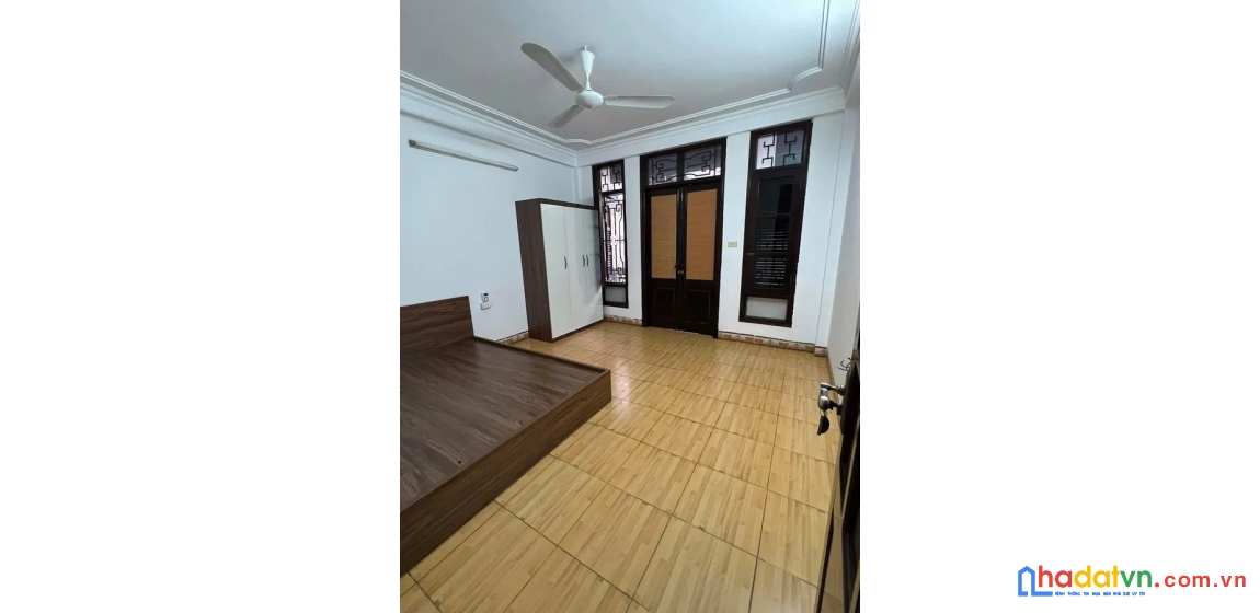 Bán nhà nguyễn chí thanh. đống đa. ô tô. dt 52m2. mt 4m. 5 tầng. giá 14,7 tỷ.