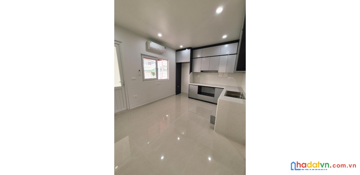 Bán nhà phố tôn đức thắng, đống đa 45m, 6 tầng