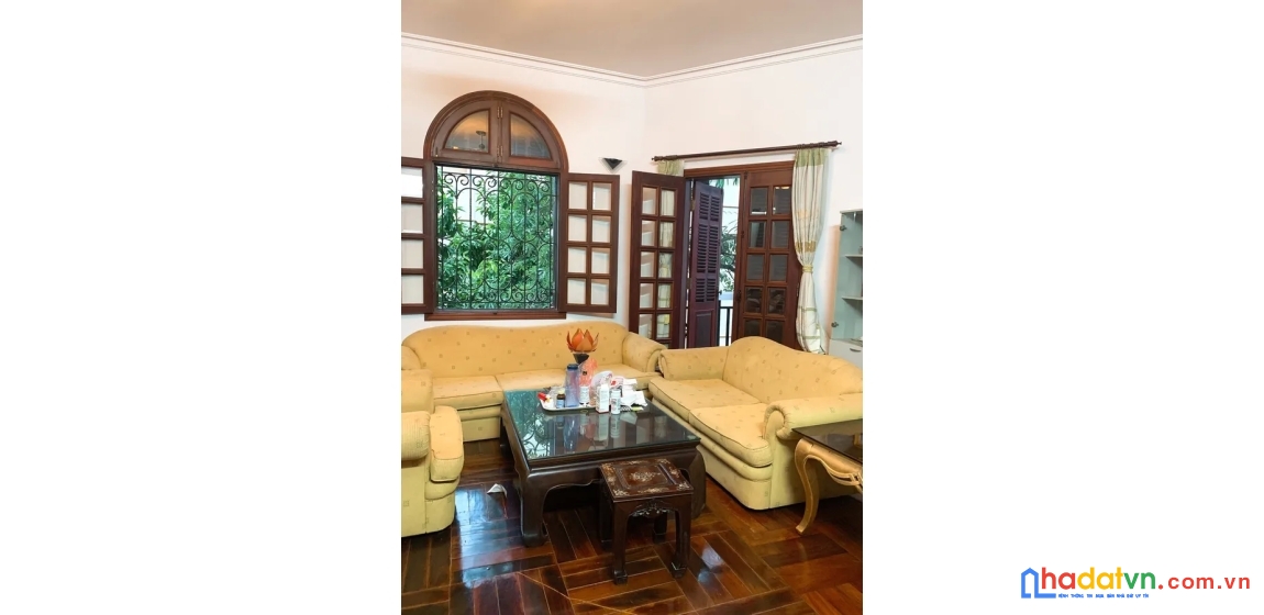 Bán nhà bt dịch vọng. cầu giấy. ô tô. vỉa hè. dt 271m2. mt 17m. 5 tầng. giá 74,5 tỷ.
