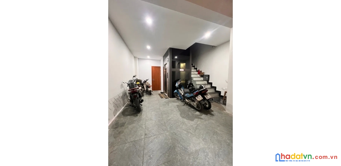 Bán nhà hoàng văn thái. thanh xuân. 6 tầng thang máy. ô tô. dt 51m2. mt 5m. giá 18.5 tỷ