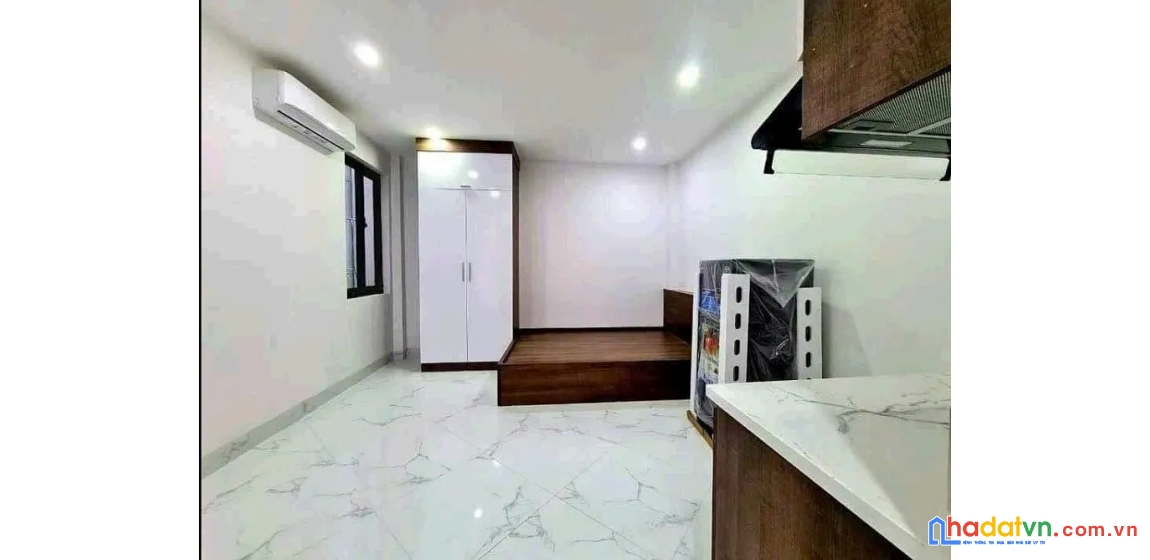 Bán nhà phan đình giót. thanh xuân. 6 tầng thang máy. dt 44m2. giá 10,7 tỷ. 