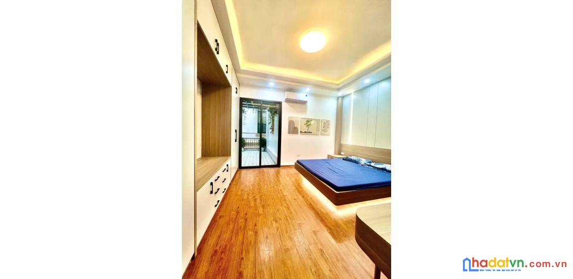 Bán nhà trường chinh. đống đa. dt 41m2. mt 5m. 5 tầng. giá 8,8 tỷ.