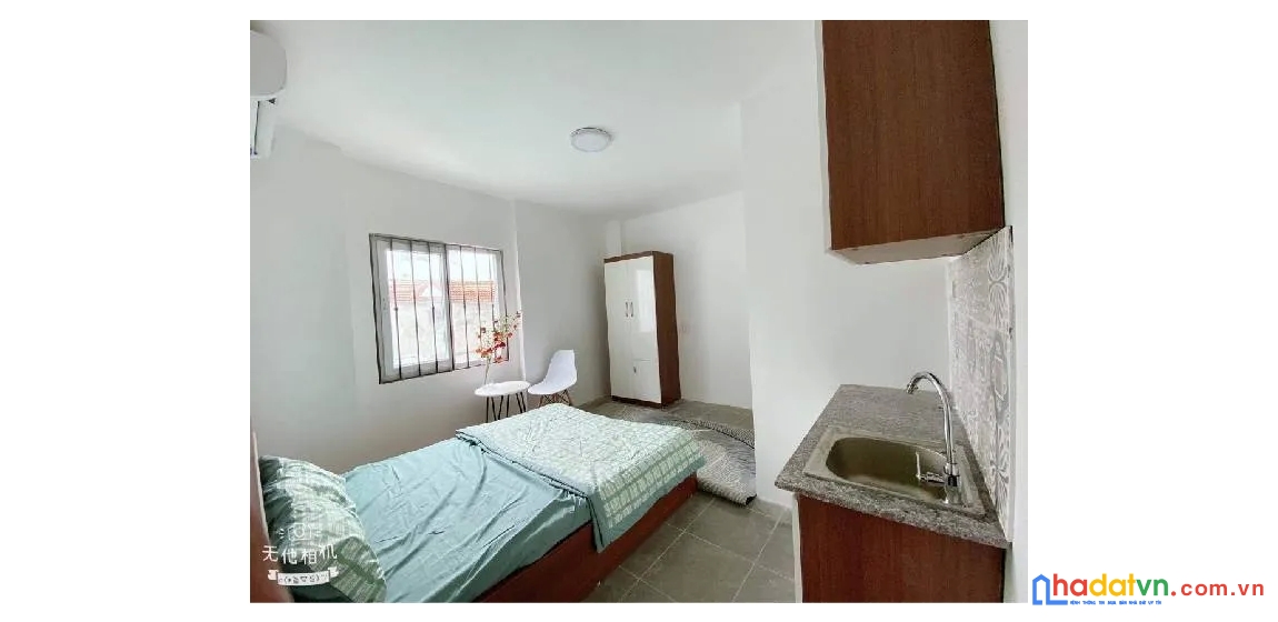 Bán tòa ccmn hoàng ngân. thanh xuân. 7 tầng thang máy. dt 96m2. mt 6,2m. giá 22,5 tỷ.