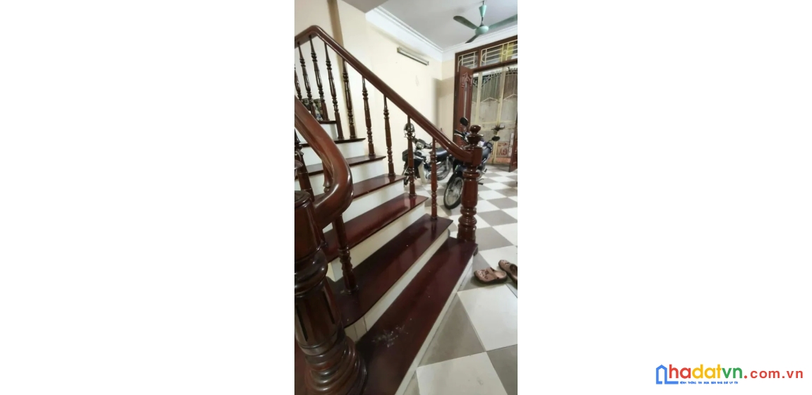 Bán nhà phùng khoang. thanh xuân. dt 43m2. mt 3,6m. 4 tầng. giá 8,15 tỷ.