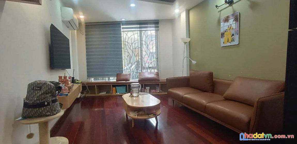 Bán nhà mặt phố thịnh quang. đống đa. ô tô. dt 38m2. mt 4m. 6 tầng. giá 7,98 tỷ.