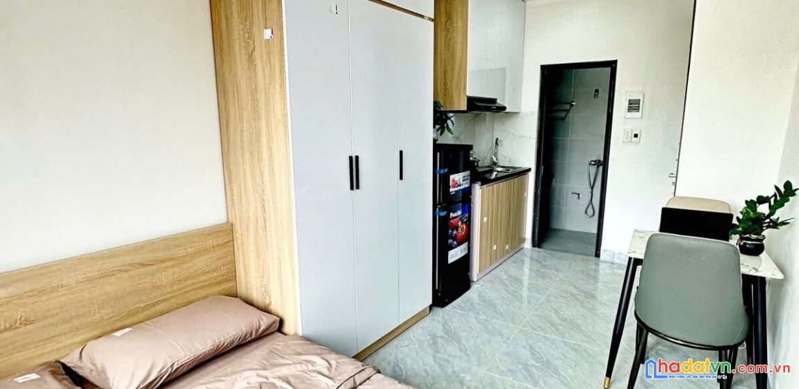 Bán nhà phố minh khai, hai bà trưng 93m, 7 tầng, mt 5.2m. giá: 25.5 tỷ. lh: 0937158386
