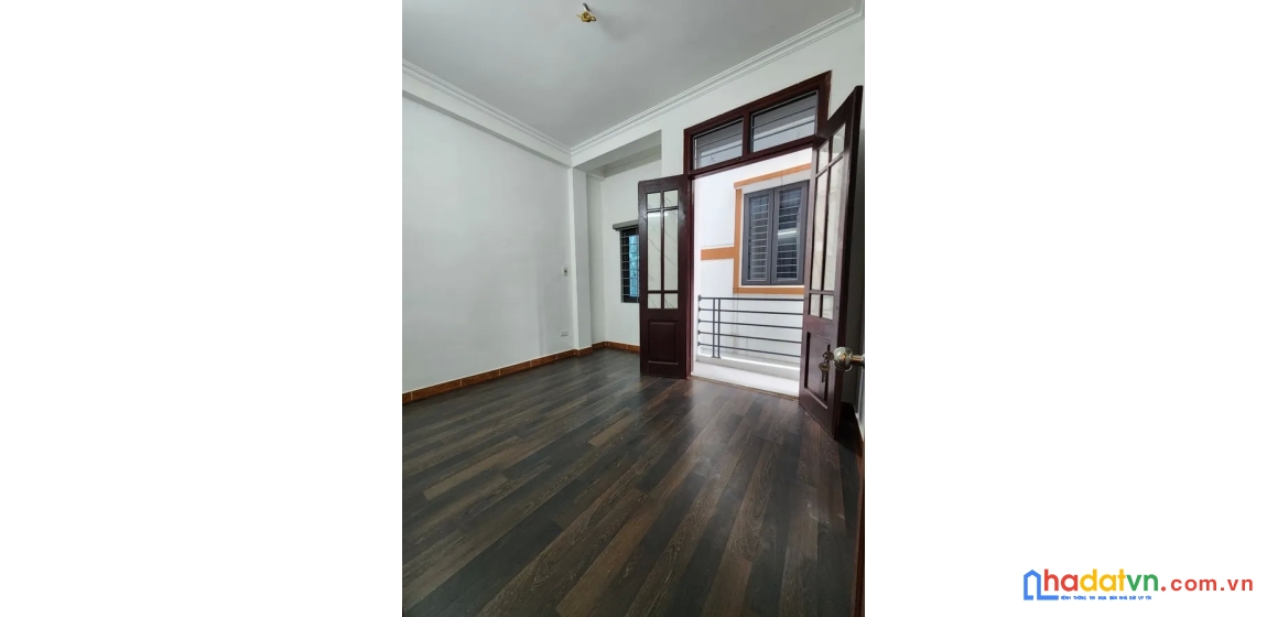 Bán nhà vĩnh hưng. hoàng mai. lô góc 3 thoáng. dt 38m2. mt 3,5m. 4 tầng. giá 7.75 tỷ. 