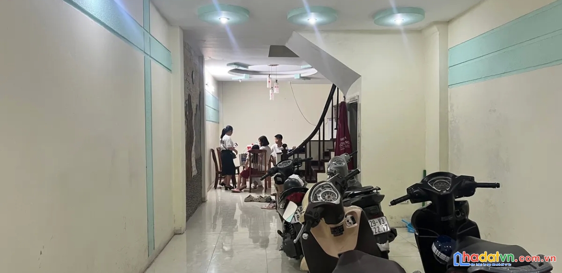 Bán nhà linh quang. đống đa. ô tô. kinh doanh. dt 55m2. mt 4m. 5 tầng. giá 14,4 tỷ.