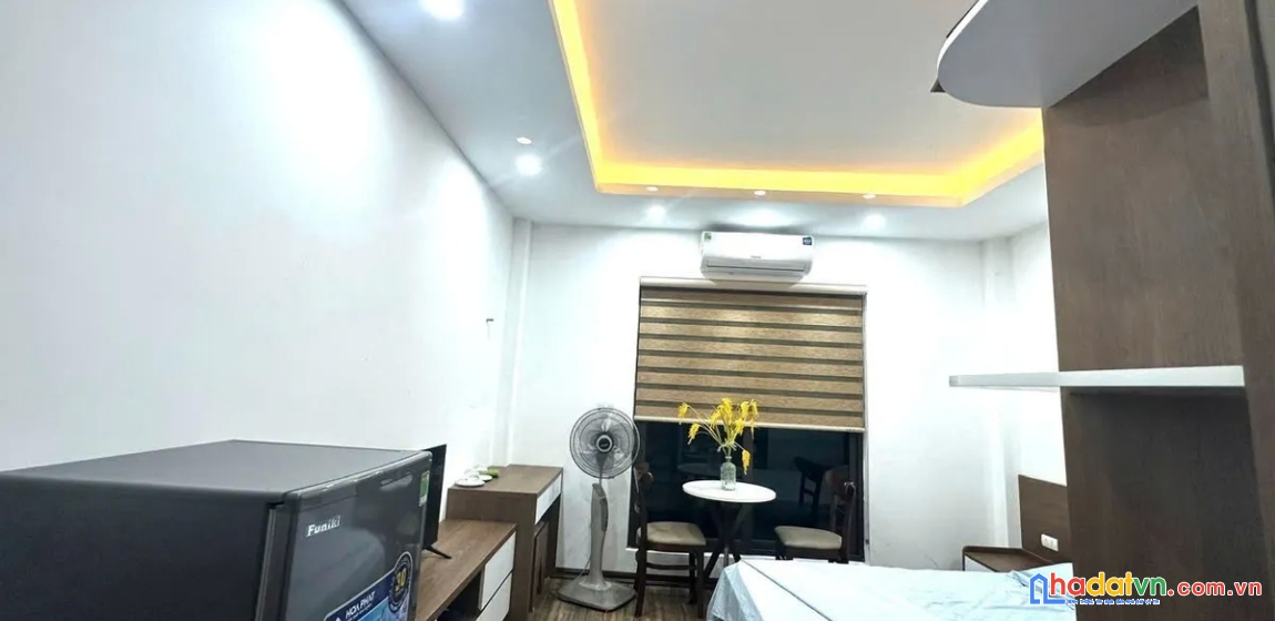 Bán nhà giáp bát. hoàng mai. 6 tầng thang máy. ô tô. dt 78m2. mt 4,2m. giá 19,9 tỷ.
