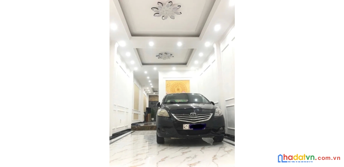 Bán nhà giáp bát. hoàng mai. 6 tầng thang máy. ô tô. dt 78m2. mt 4,2m. giá 19,9 tỷ.
