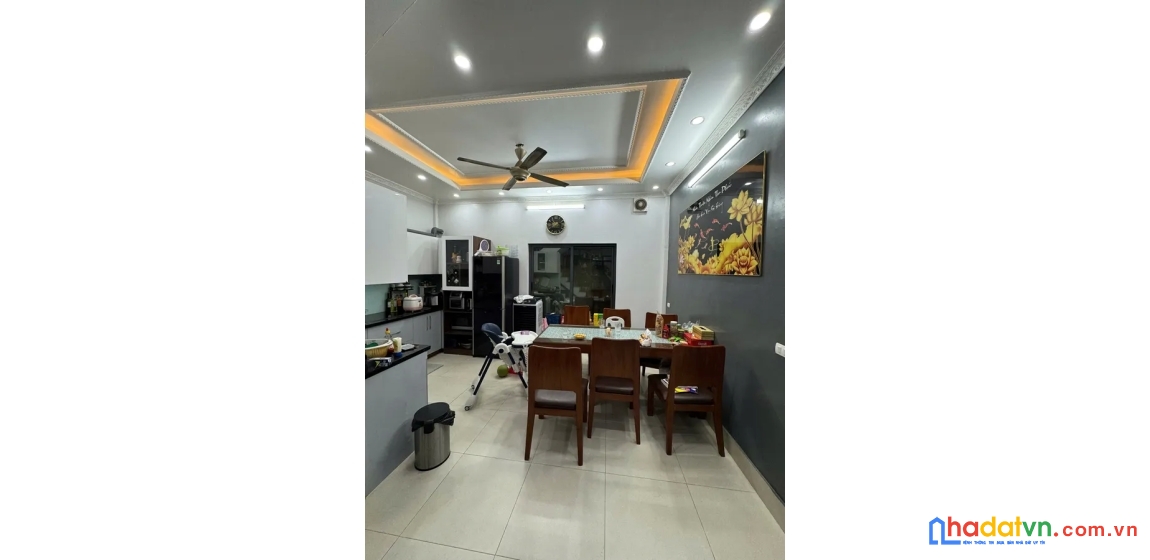 Bán nhà đường hoàng mai. ô tô kinh doanh. dt 61m2. mt 5,3m. 5 tầng. giá 13,4 tỷ.