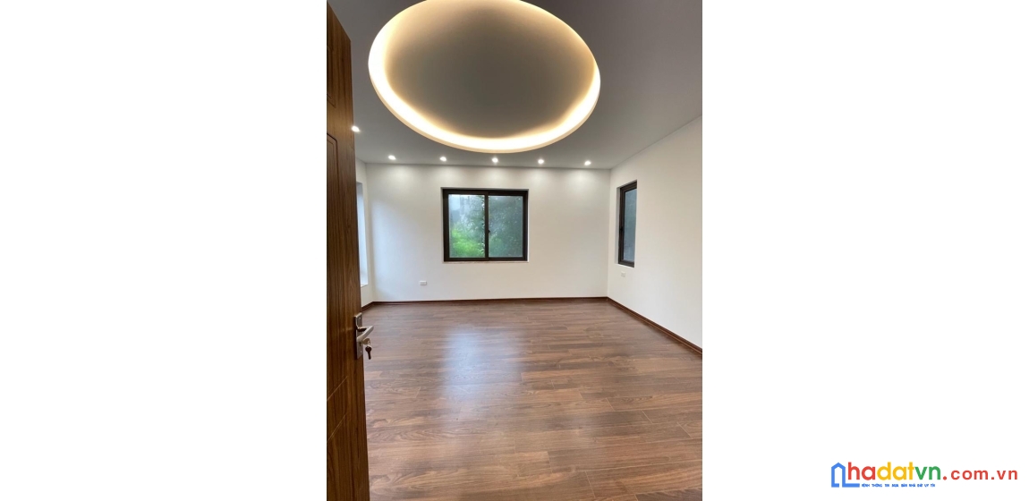 Nhà láng hạ - phân lô 2 thoáng - 1 nhà ra phố - ngõ thông kd