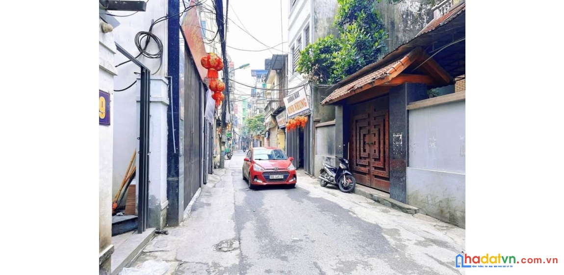 Nhà đường láng - phân lô oto tránh - nở hậu - ngõ thông kd