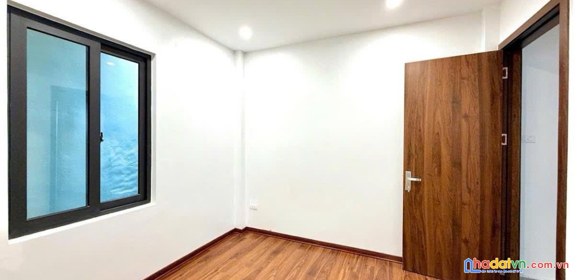 Nhà đường láng - phân lô nhà oto - 2 mặt thoáng - ngõ thông kd