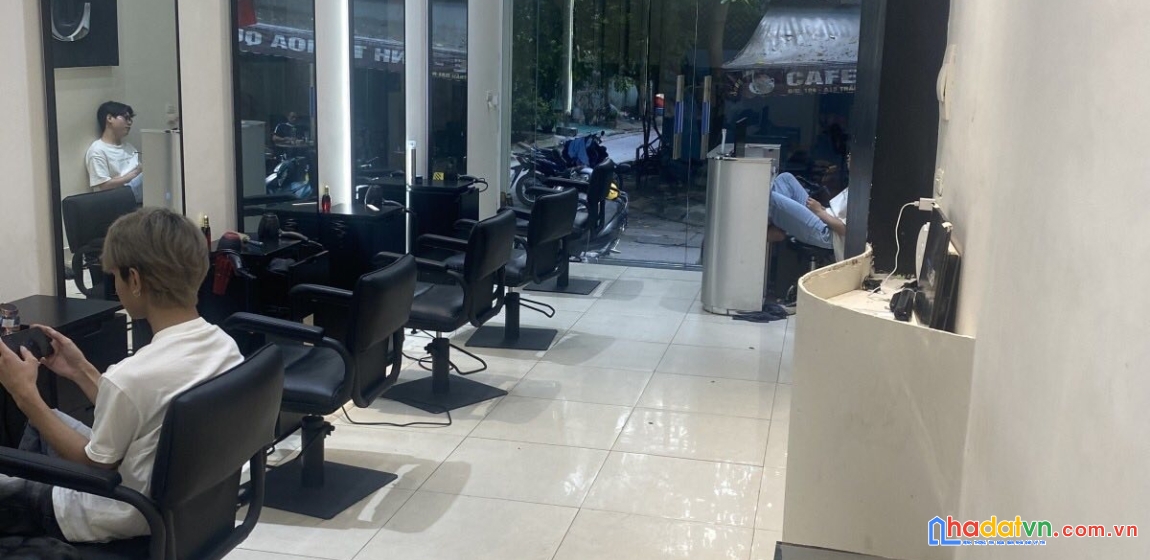 Bán nhà phố trần đại nghĩa, hai bà trưng 42m, 5 tầng. giá: 15 tỷ. lh: 0937158386