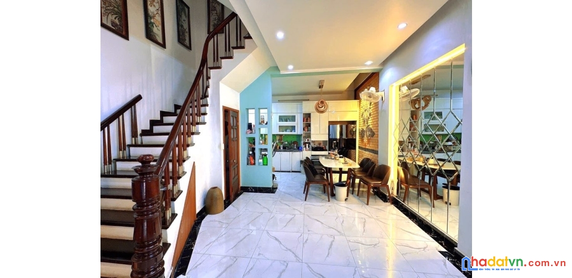 Bán nhà phố hoàng cầu, đống đa 54m, 5 tầng, mt 5m. giá: 16.9 tỷ. lh: 0937158386