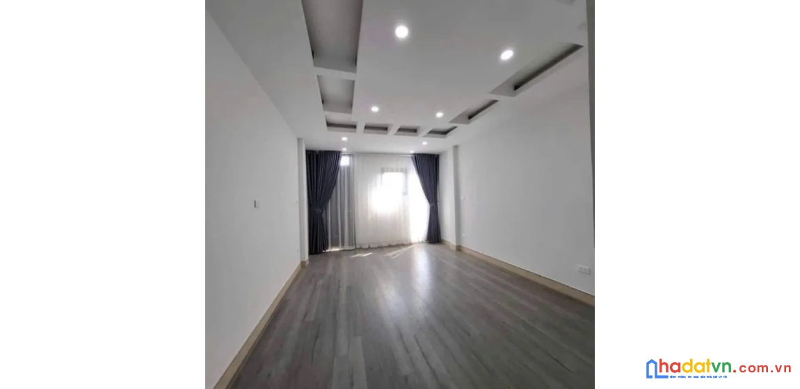 Bán nhà mặt phố nguyễn xiển. thanh xuân. thang máy. ô tô. vỉa hè. dt 50m2. giá 31,8 tỷ.