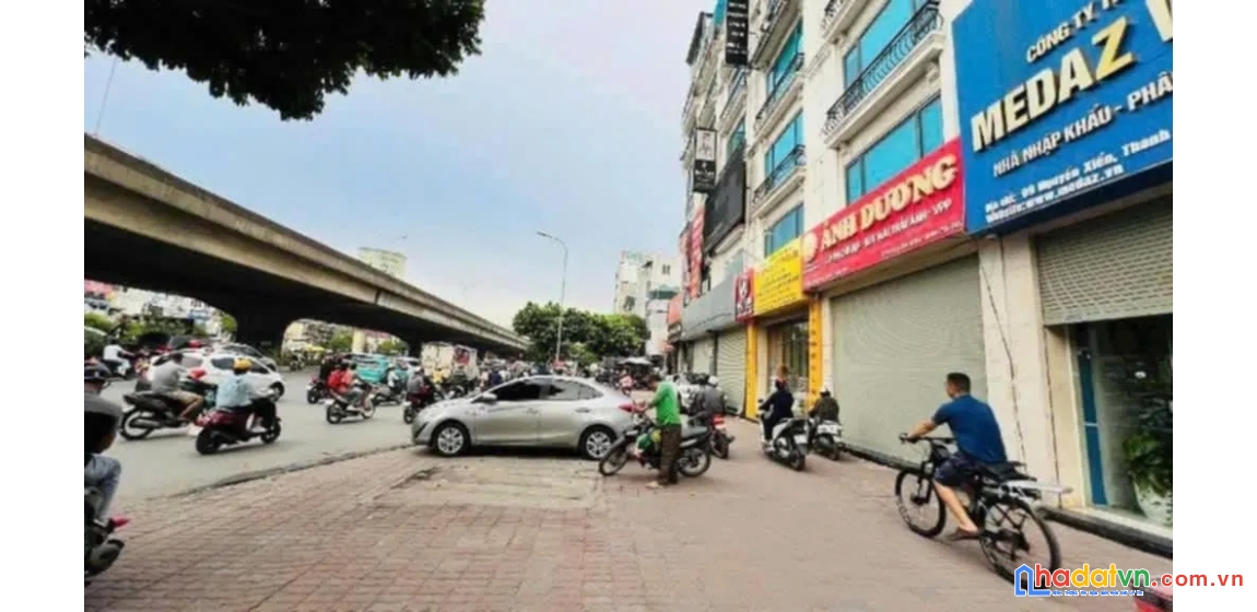 Bán nhà mặt phố nguyễn xiển. thanh xuân. thang máy. ô tô. vỉa hè. dt 50m2. giá 31,8 tỷ.